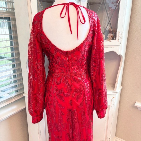 NWOT Long Red Dress with Sequins Long Sleeve Size L/14 - Picture 6 of 11